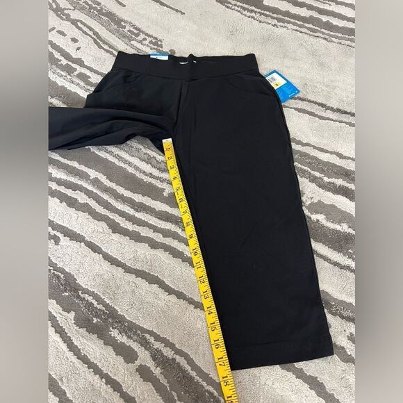 Columbia Women’s Pull-On Active Fit Capri Pants Black - Picture 8 of 10